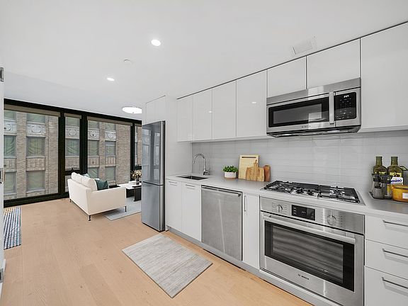 4th image of 685 1st Ave APT 12D