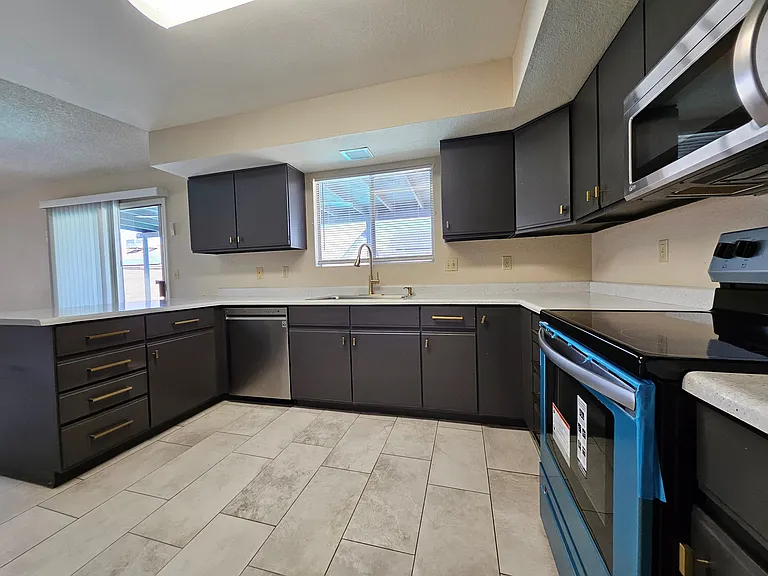 4582 W Piute Ave — Photo 13
