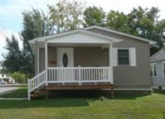 1st image of 704 7th Ave
