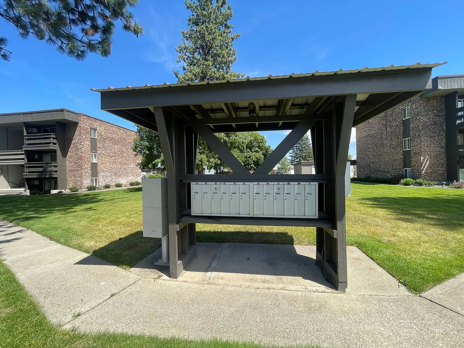 Calispel Apartments — Photo 4