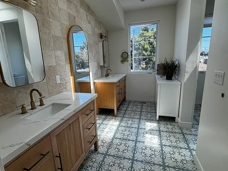 241 Ruth Ave — Photo 15