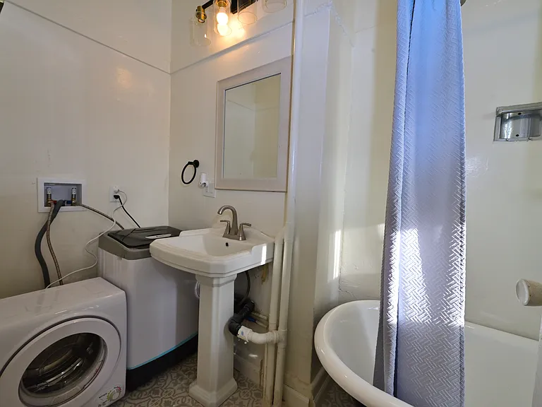 48 Navy St #16 — Photo 19