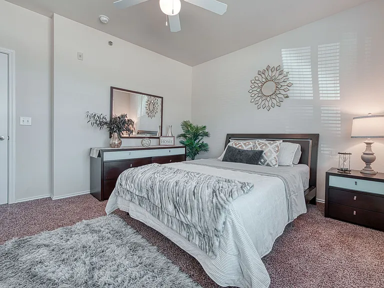 Legend Park Apartments — Photo 9