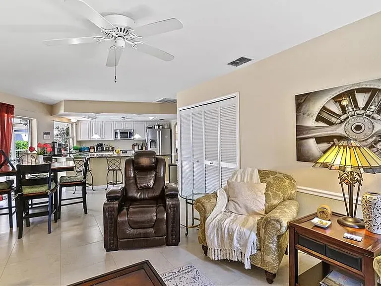 22632 Fountain Lakes Blvd — Photo 4