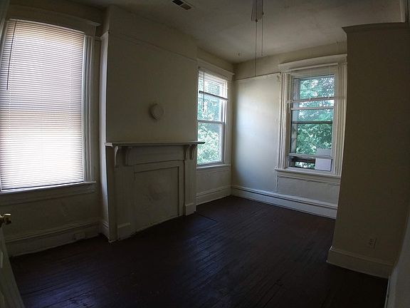 3rd image of 19 S Brunswick St APT B