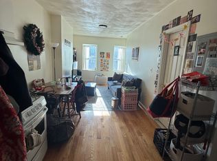 31 Cooper St #3, Boston, MA 02113