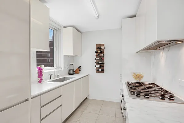 Sold by Douglas Elliman | media 26