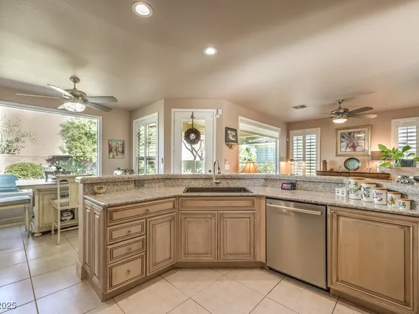 10290 Profeta Ct, Las Vegas, NV 89135