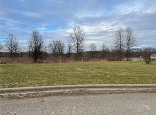 Kutcham Dr, Uhrichsville, OH 44683