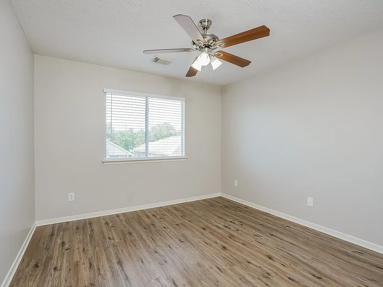 21719 Texian Ct — Photo 12