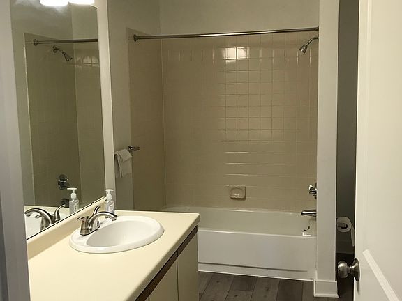 4th image of 1214 Lowry Ave N APT 205