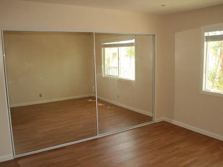 400 N Acacia Ave #C34 — Photo 11