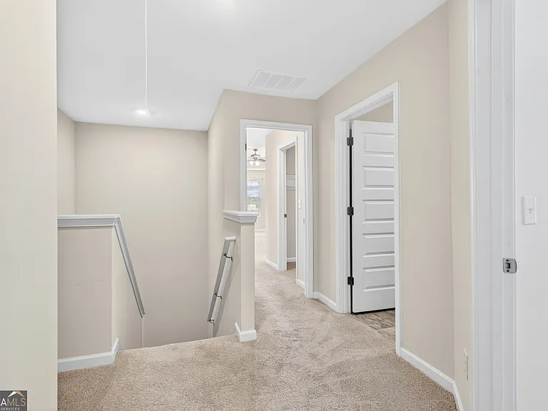 122 Silver Birch Pass — Photo 18