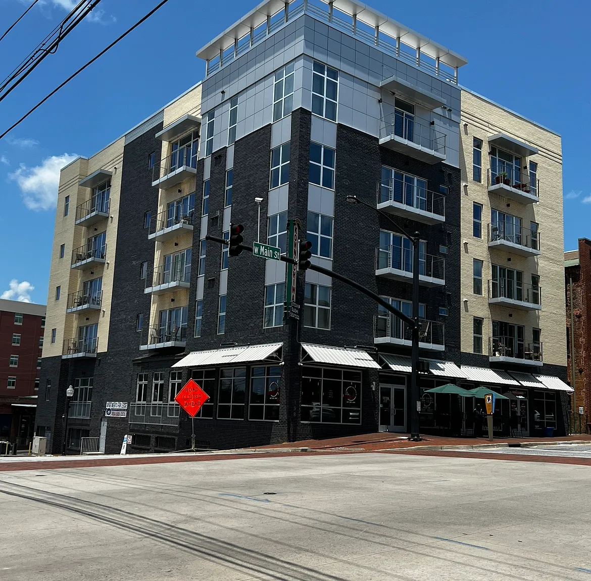 1 bed, 960 sqft, $1,195 — Photo 1