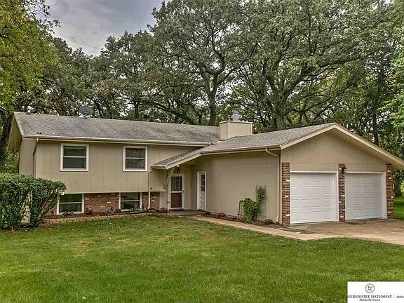 2nd image of 3719 Buccaneer Blvd