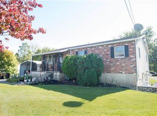 4321 Newburg Rd, Bethlehem, PA 18020