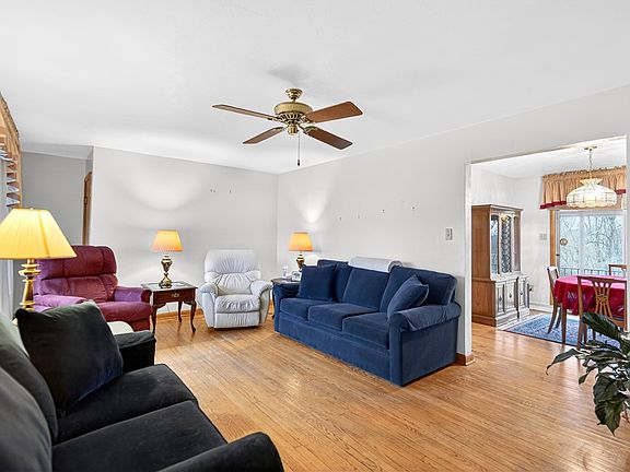 5th image of 315 Wright St