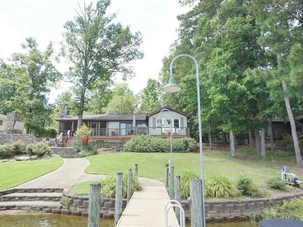 218 Lakeshore Dr, Leesville, SC 29070