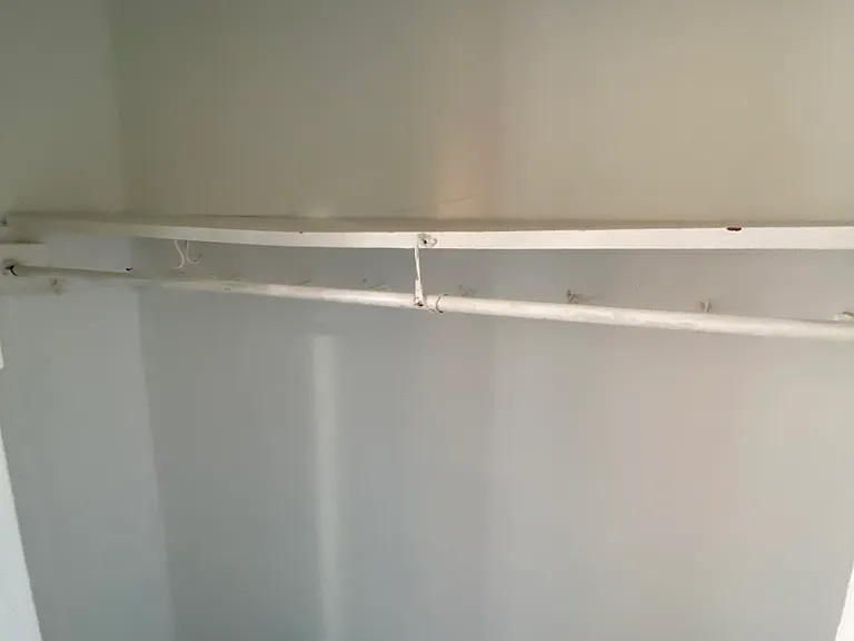 236 W Pomfret St #2A — Photo 10