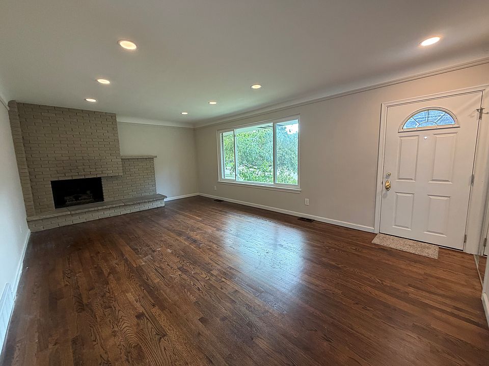 319 Amelia Ave, photo 6