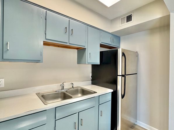 510 Holladay Dr #105