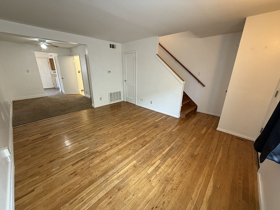1st image of 4424 3rd Ave N #3