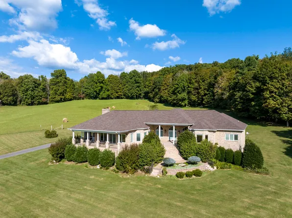 111 Mulligan Dr, Unicoi, TN 37692