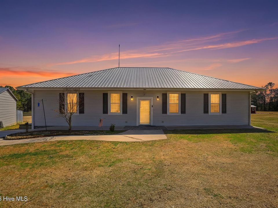 1st image of 335 Bull Tail Road