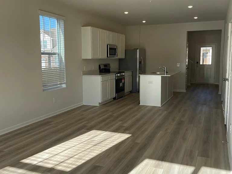 465 Alcott Way — Photo 9