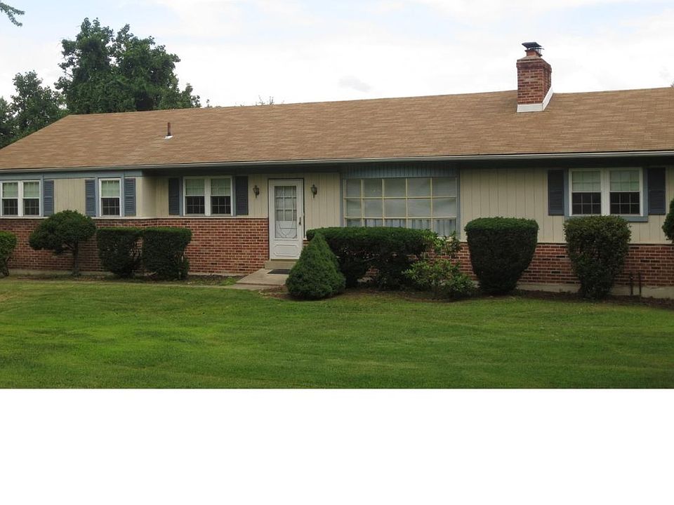 1st image of 1121 Yankee Dr