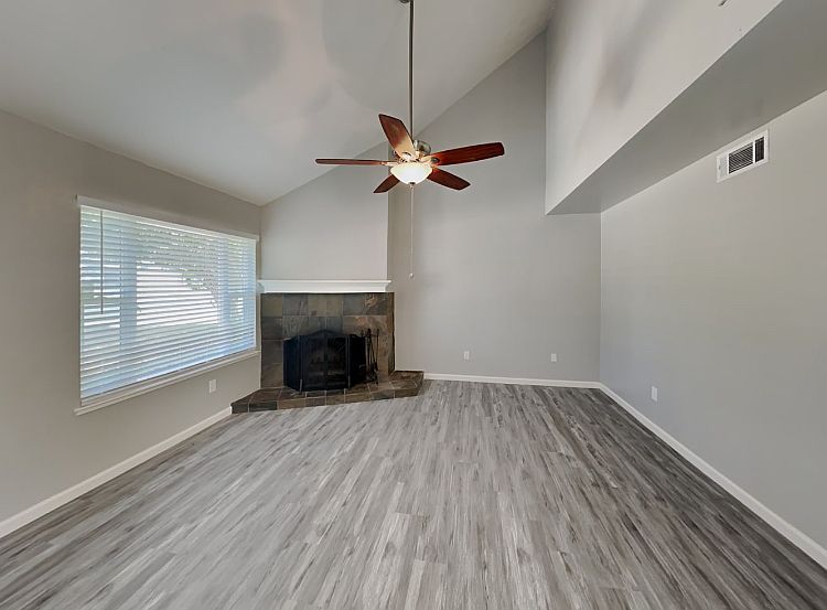 1st image of 6944 Cross Dr