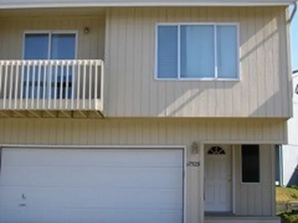 17529 Silverwood Way, Eagle River, AK 99577