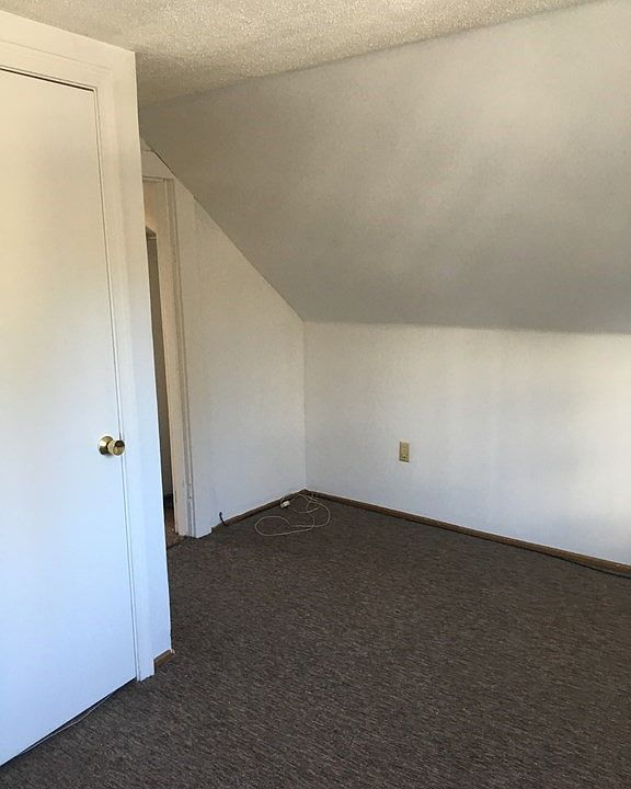 2nd image of 196 Sanders St APT 3