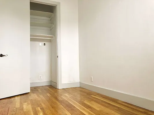 Rented by Premier Metro Realty Corp | media 12