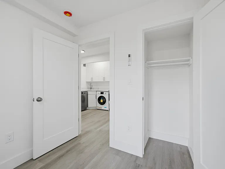 300 E 96th St #3-A — Photo 7