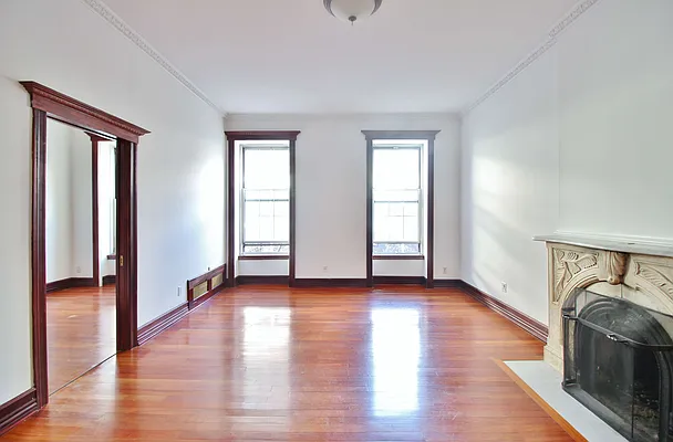 Rented by Julianna Realty Corp | media 29