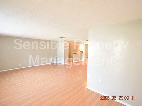 2nd image of 10816 Piccadilly Rd