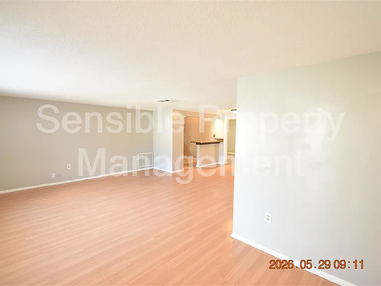 10816 Piccadilly Rd — Photo 2