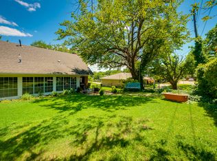 303 Valley Dr, Rockwall, TX 75087