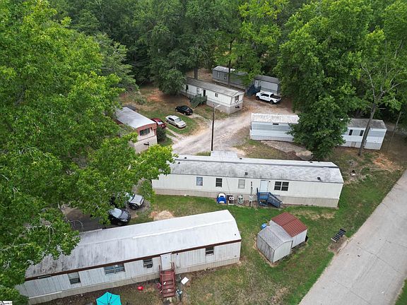 2nd image of 5 Cedar Ave