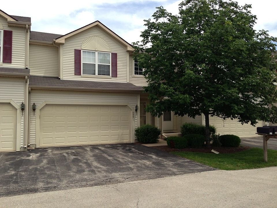 1st image of 695 Blackstone Ct