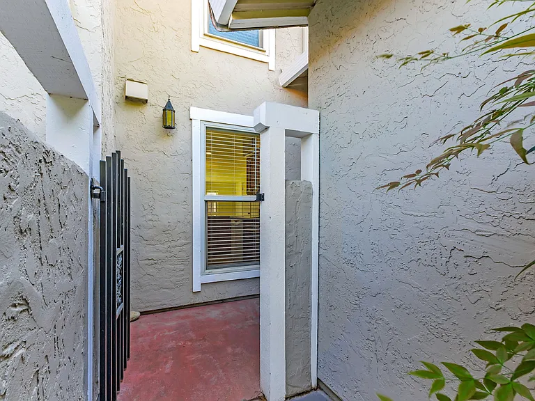 429B W Rincon Ave — Photo 4