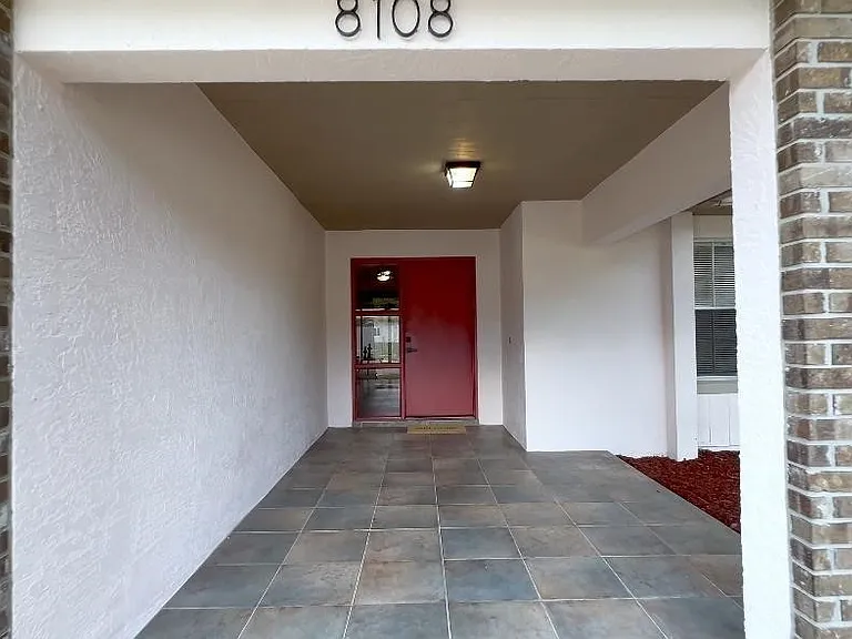 8108 Bluestar Cir — Photo 2