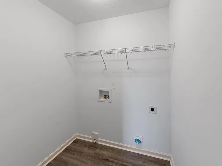 609 Brighton Cir — Photo 30