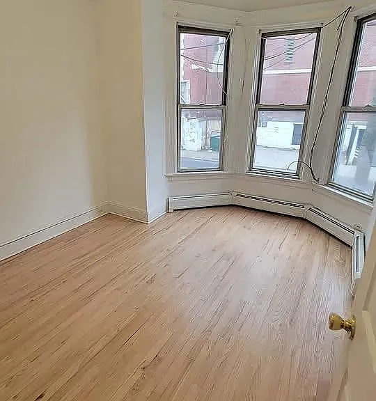 262 Summit Ave #2 — Photo 4