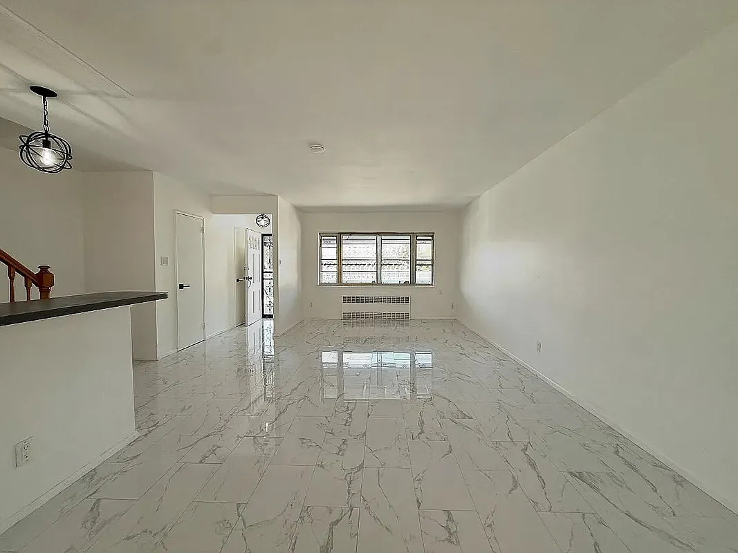 3 bed, 1.5 bath, 1760 sqft, $3,900 — Photo 4