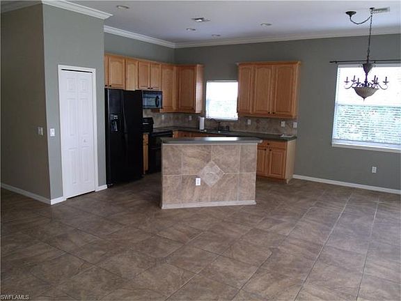 3rd image of 9870 Las Casas Dr