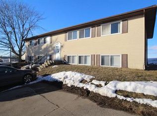 H.W.: 481 Lindale Drive - 3, Marion, IA 52302