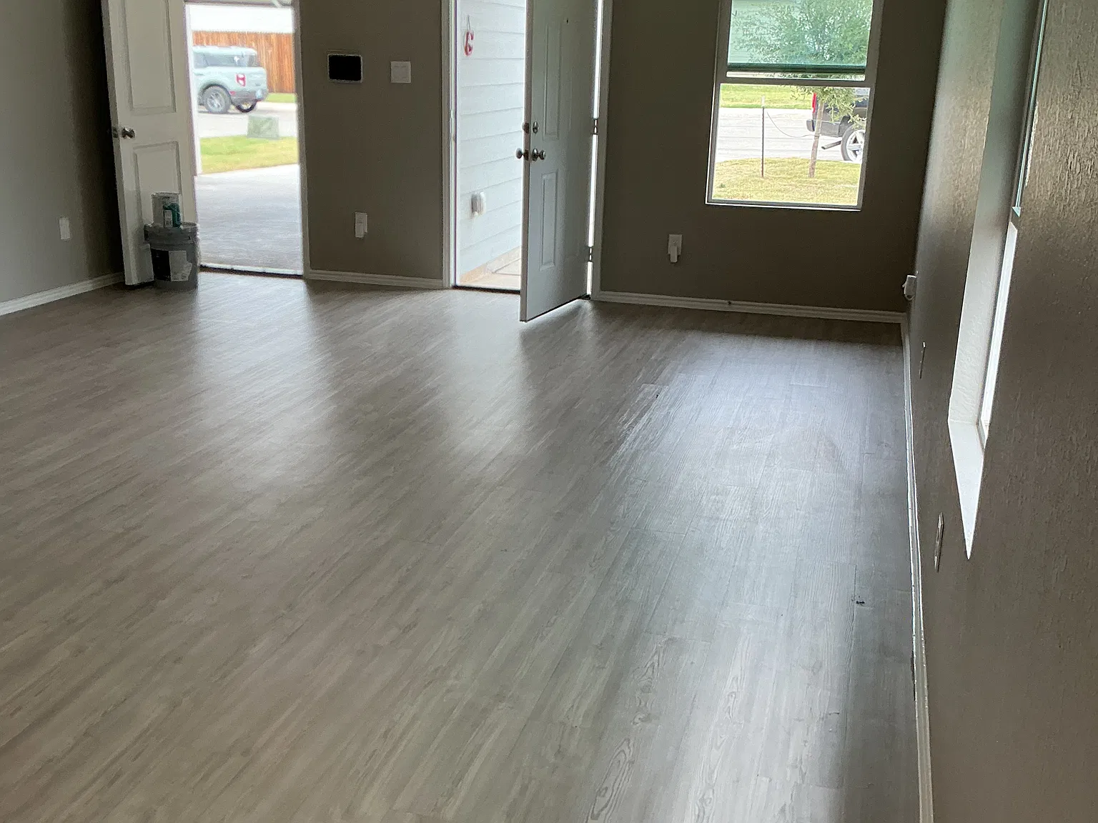 3 bed, 1266 sqft, $1,800 — Photo 3