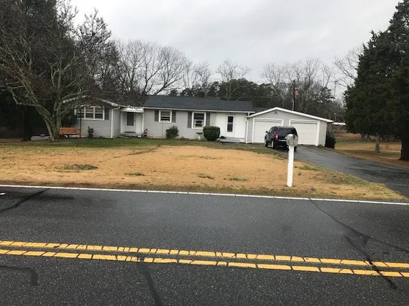 917 Hickory Hollow Rd, Inman, SC 29349